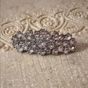 Women’s Glitz Silver Crystal Brooch 2”